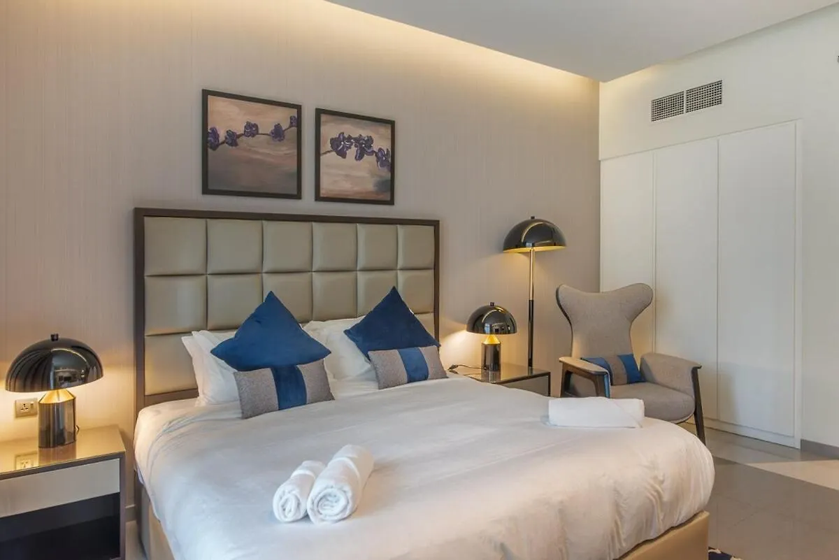 Modern Studio Unit In Business Bay Dubai Apartment